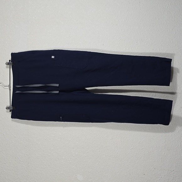 Figs pants - Picture 2 of 6